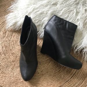 Report Black Ankle Suede Wedge Boots
